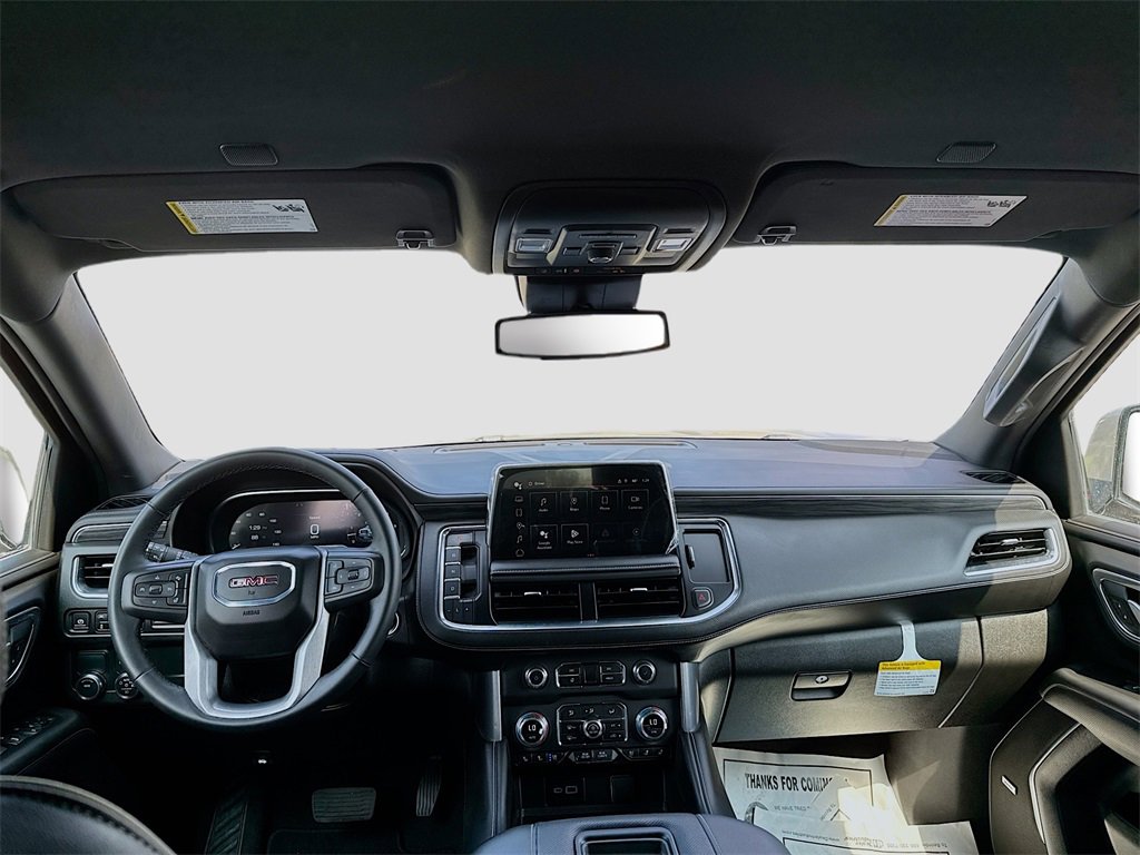 Used 2024 GMC Yukon XL SLT w/ SLT Luxury Package image 21