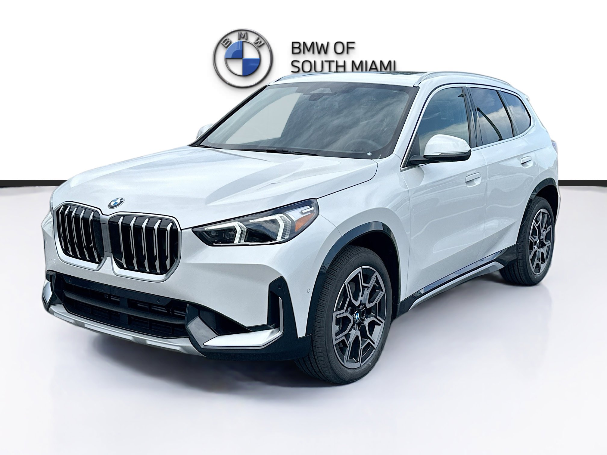 New 2026 BMW X1 xDrive28i w/ Convenience Package image 3