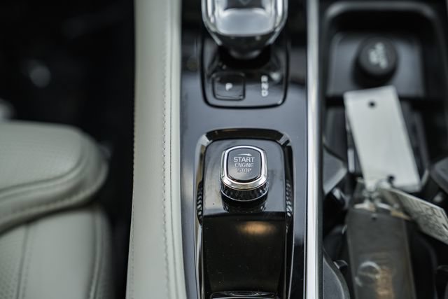 Certified 2023 Volvo XC90 T8 Ultimate w/ Lounge Package AWD/4WD image 25