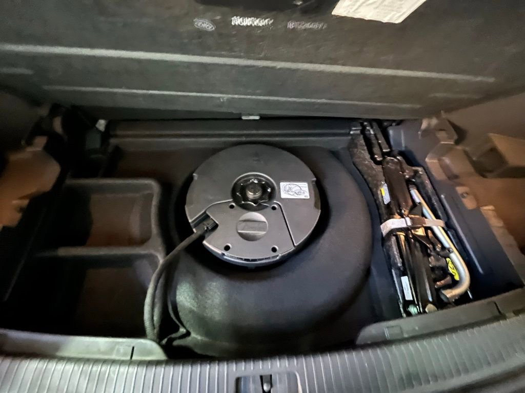 Used 2019 Volkswagen Atlas SEL Premium image 29