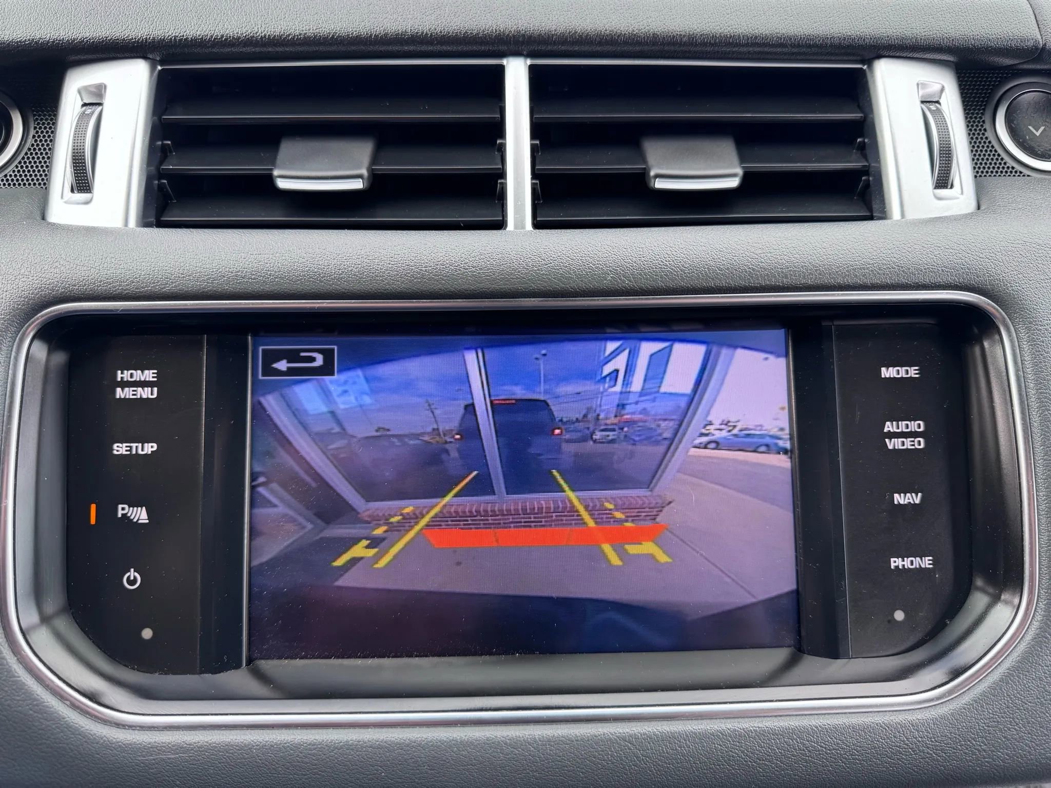 Used 2014 Land Rover Range Rover Sport SE image 37