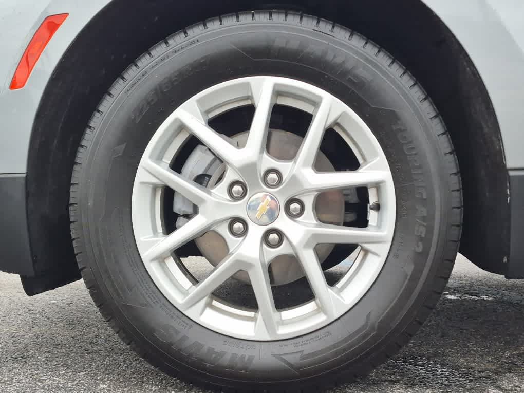 Used 2023 Chevrolet Equinox LT AWD/4WD image 5