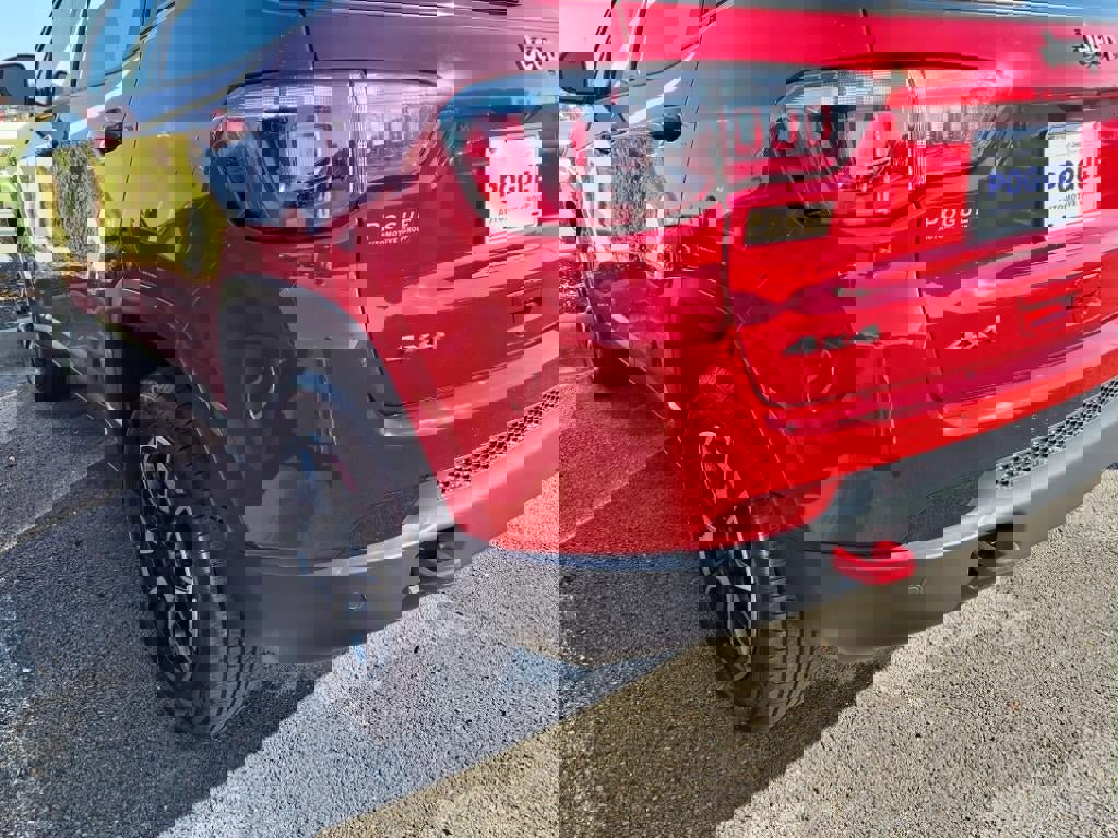 Used 2024 Jeep Compass Trailhawk image 22