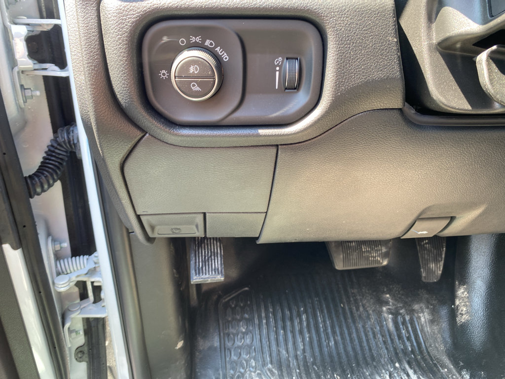 New 2026 RAM 2500 Tradesman AWD/4WD image 18