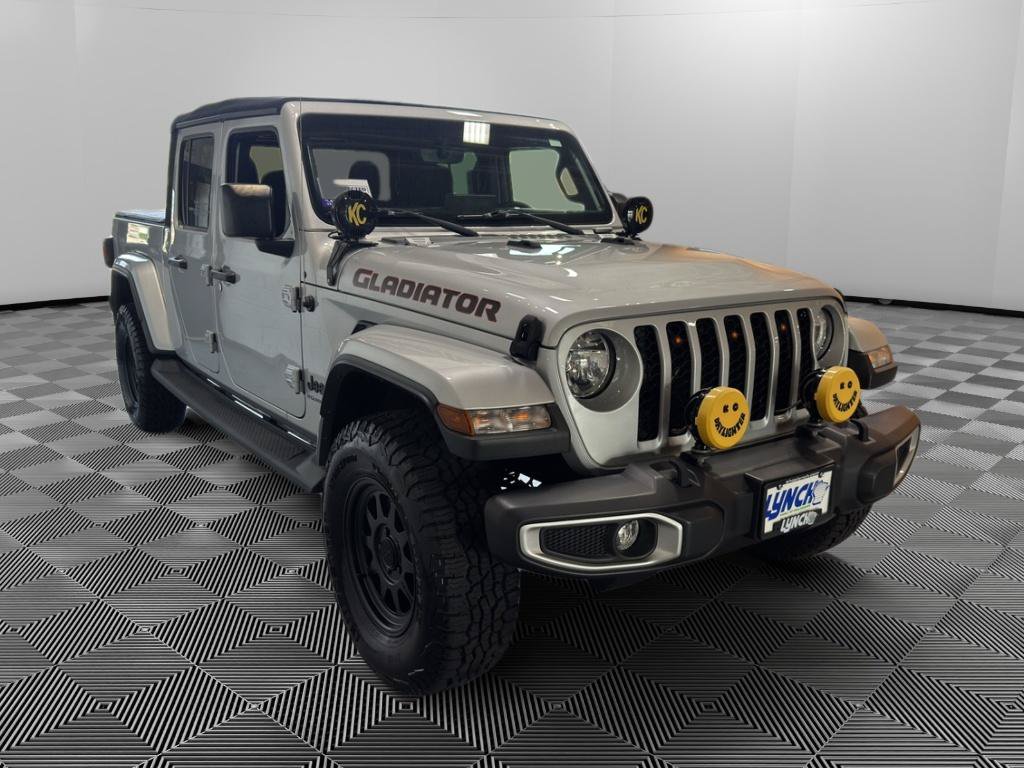 Used 2023 Jeep Gladiator Sport AWD/4WD image 5