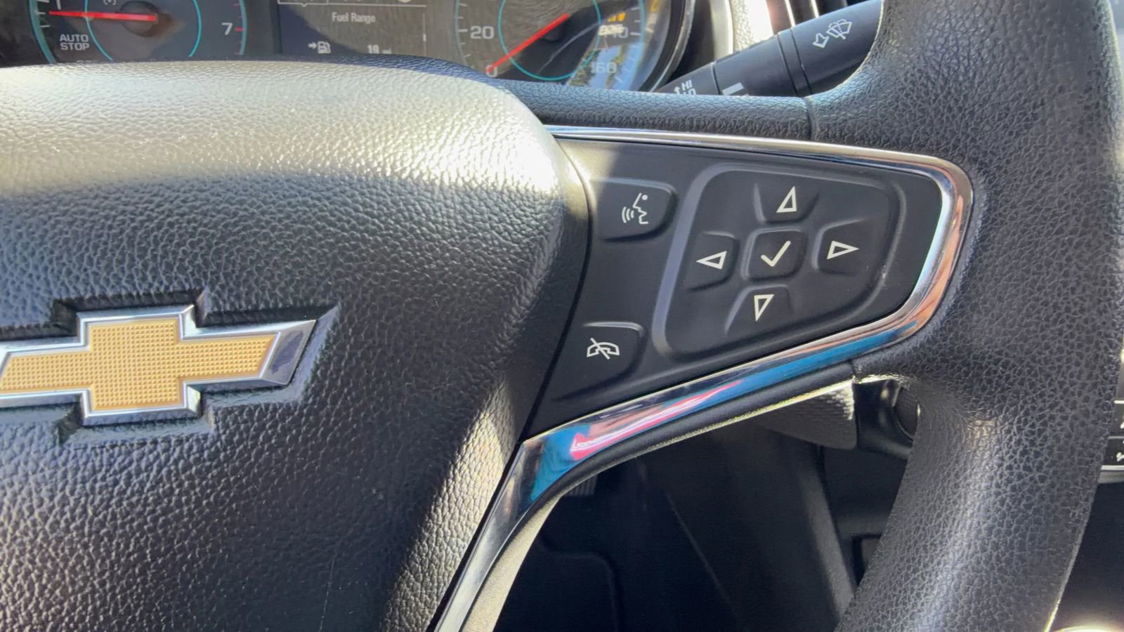 Used 2017 Chevrolet Cruze LT w/ Convenience Package image 19