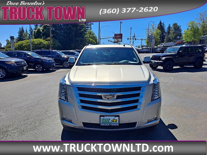 Used 2016 Cadillac Escalade ESV Luxury AWD/4WD image 5