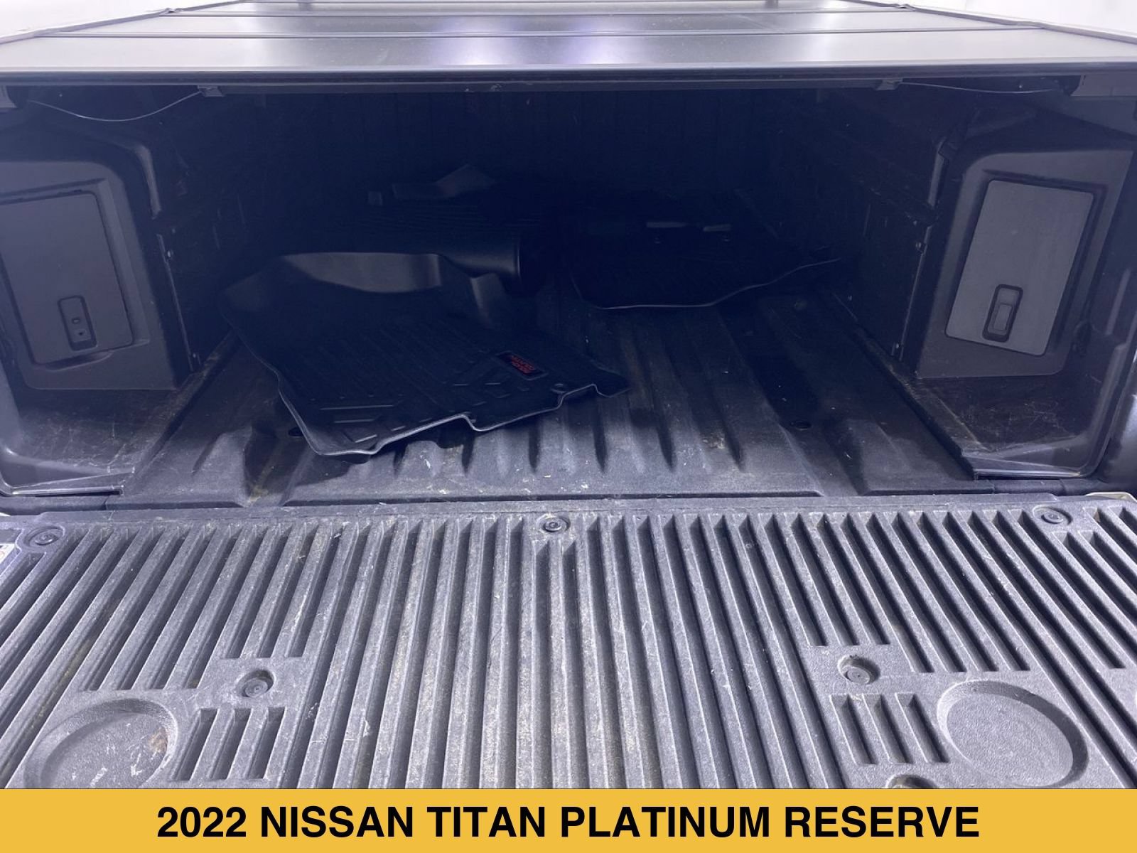 Used 2022 Nissan Titan Platinum Reserve w/ Moonroof Package AWD/4WD image 16