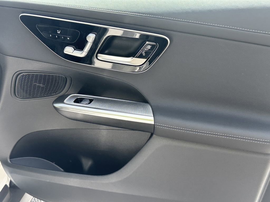 Certified 2025 Mercedes-Benz GLC 300 4MATIC image 16