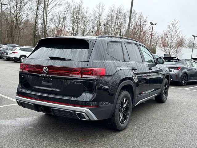 New 2026 Volkswagen Atlas Peak Edition image 3