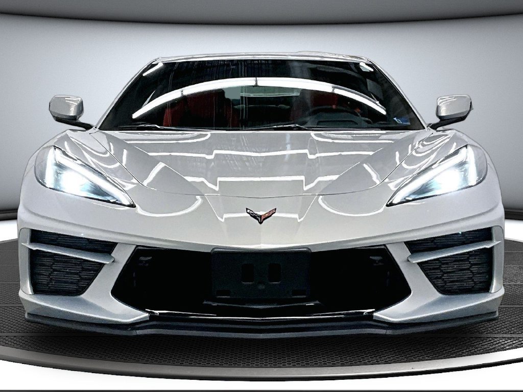 Used 2022 Chevrolet Corvette Stingray Premium Cpe w/ Z51 Performance Package RWD image 2