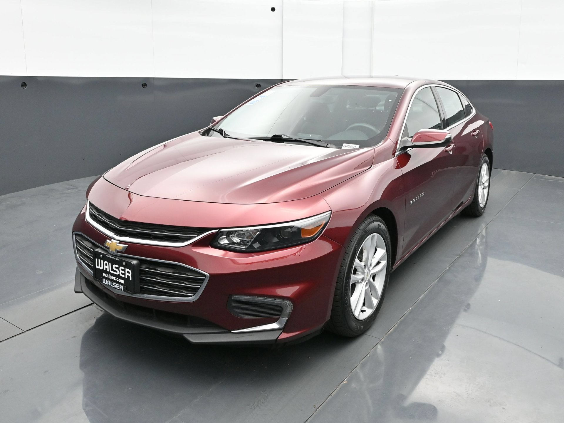 Used 2016 Chevrolet Malibu LT FWD image 1