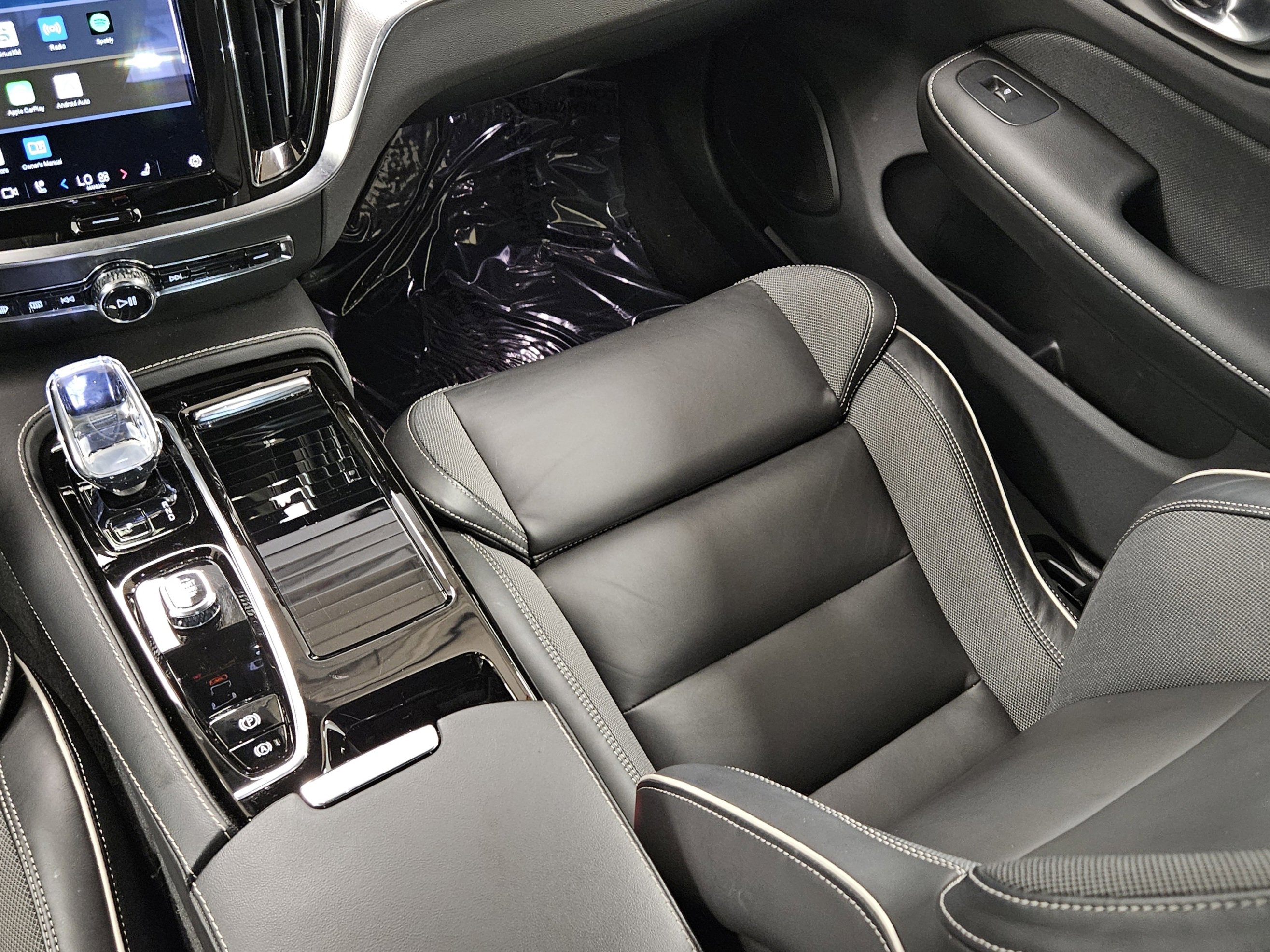 Used 2024 Volvo S60 T8 Plus w/ Climate Package image 16