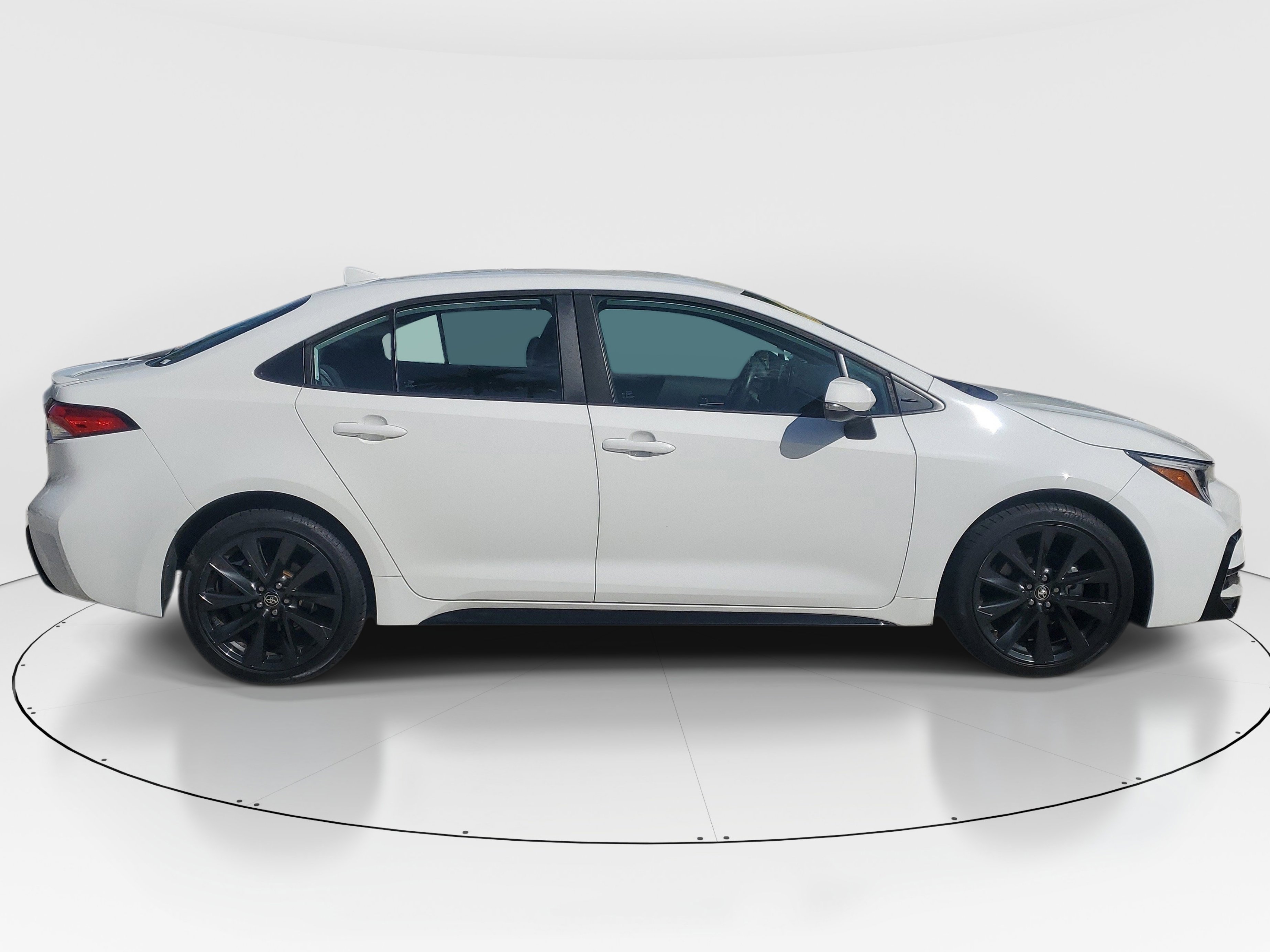 Certified 2023 Toyota Corolla SE image 2