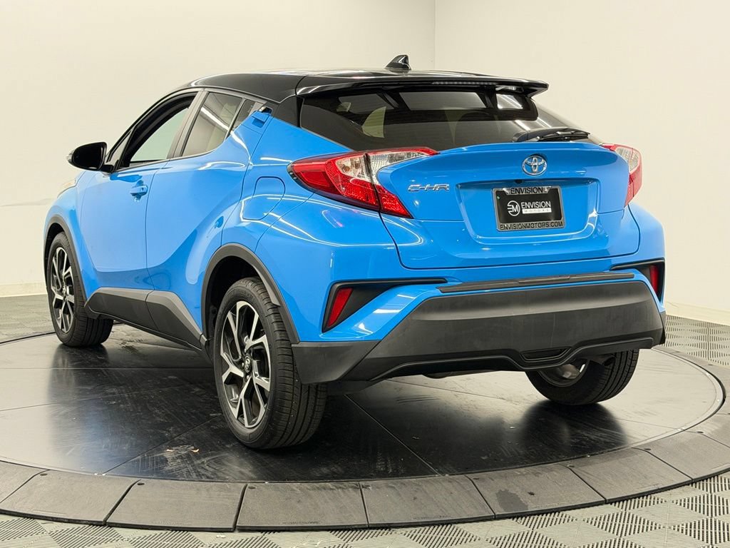 Used 2019 Toyota C-HR XLE FWD image 12