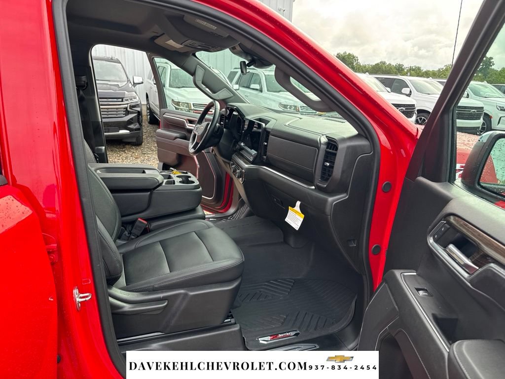 Used 2024 Chevrolet Silverado 1500 LT AWD/4WD image 23