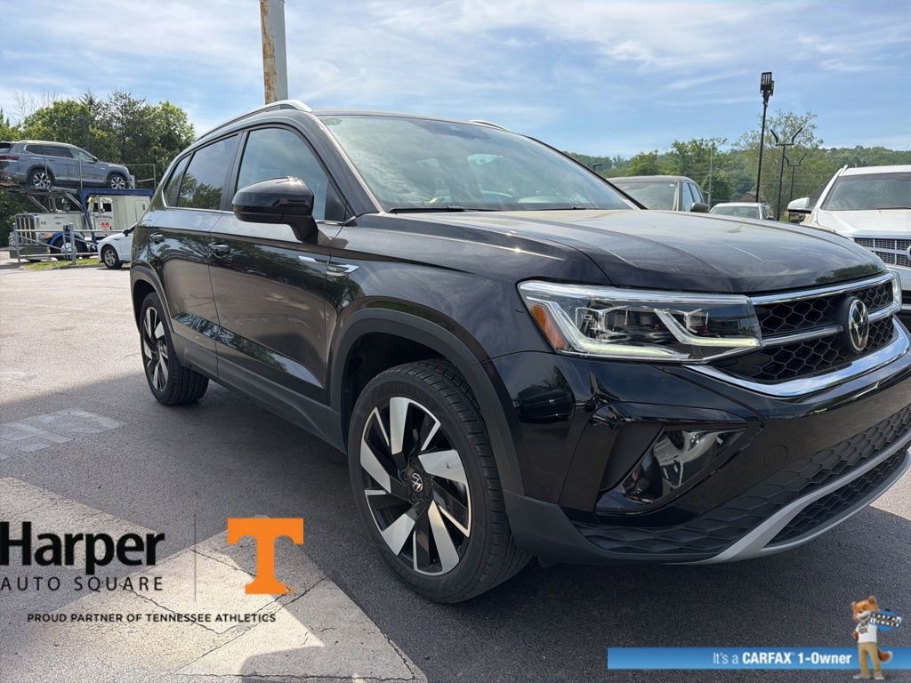 Used 2024 Volkswagen Taos SEL image 7