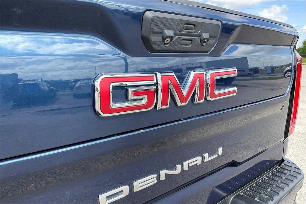 Used 2023 GMC Sierra 2500 Denali w/ Denali Ultimate Package AWD/4WD image 27