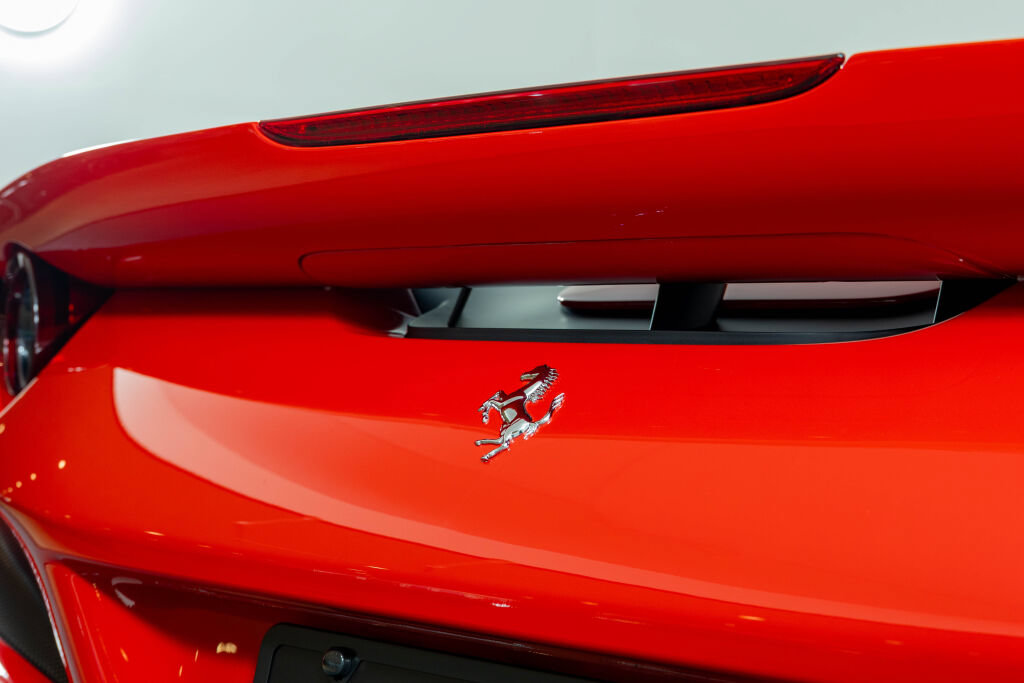 Used 2022 Ferrari F8 Tributo RWD image 25
