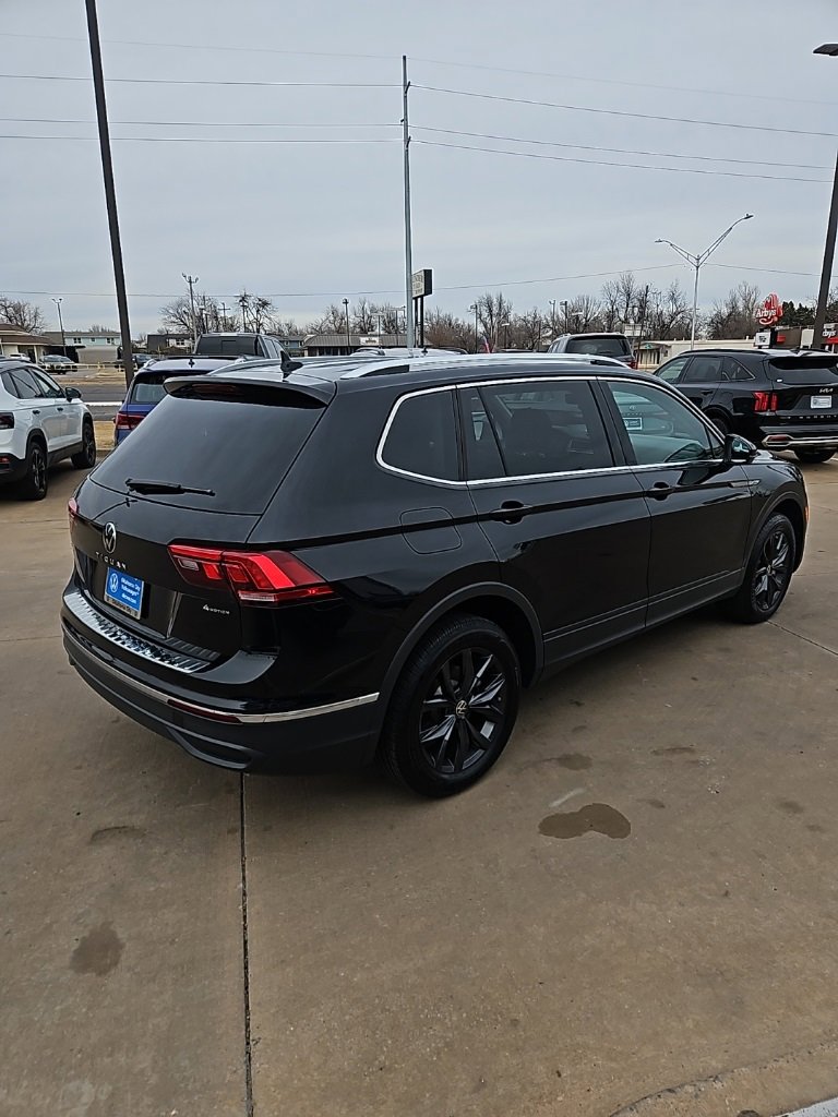 Used 2024 Volkswagen Tiguan SE image 5