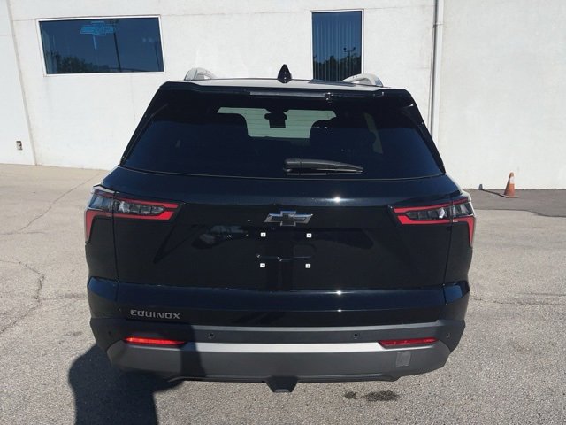New 2026 Chevrolet Equinox LT w/ Convenience Package II image 4