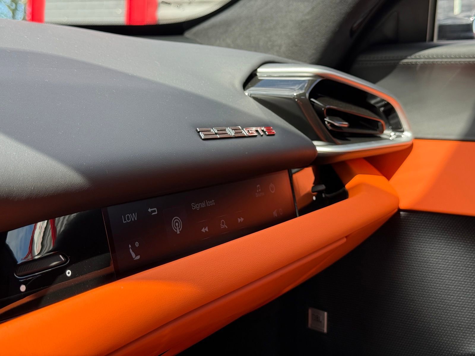 Used 2025 Ferrari 296 GTS image 39