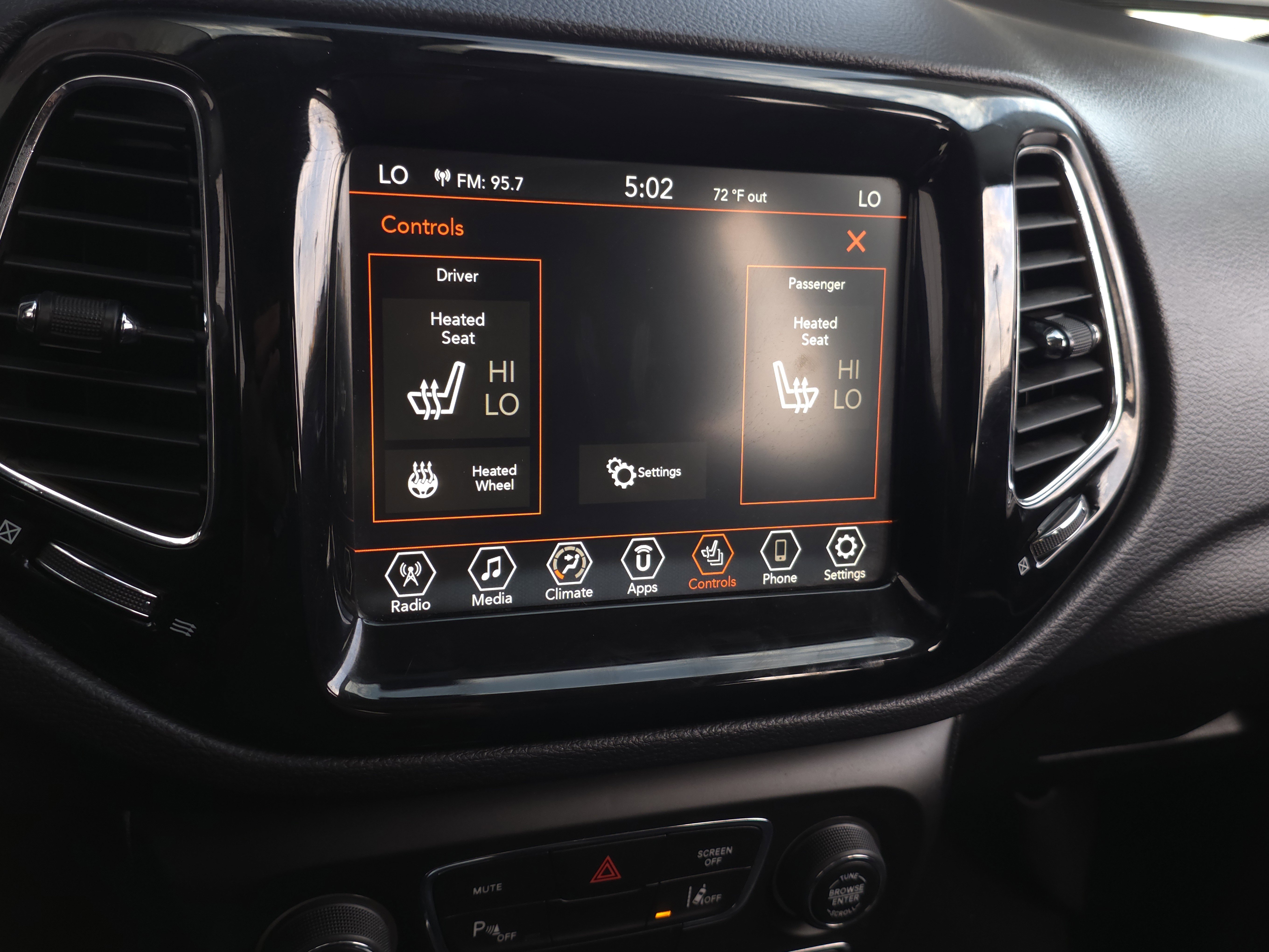 Used 2021 Jeep Compass Limited image 15