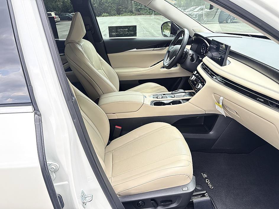 Certified 2025 INFINITI QX60 Sensory AWD/4WD image 22