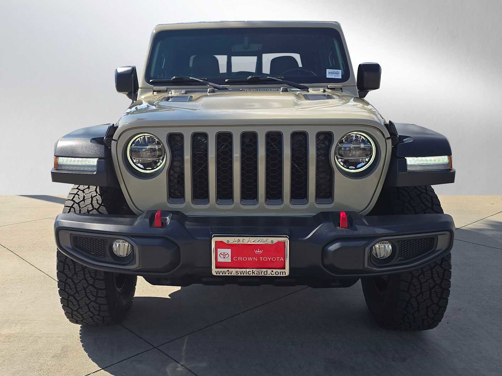 Used 2020 Jeep Gladiator Rubicon AWD/4WD image 8