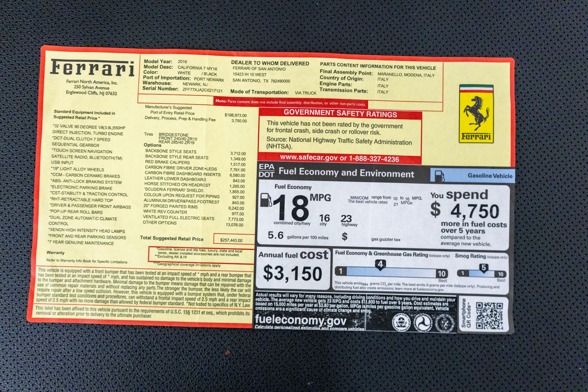Used 2016 Ferrari California T RWD image 24