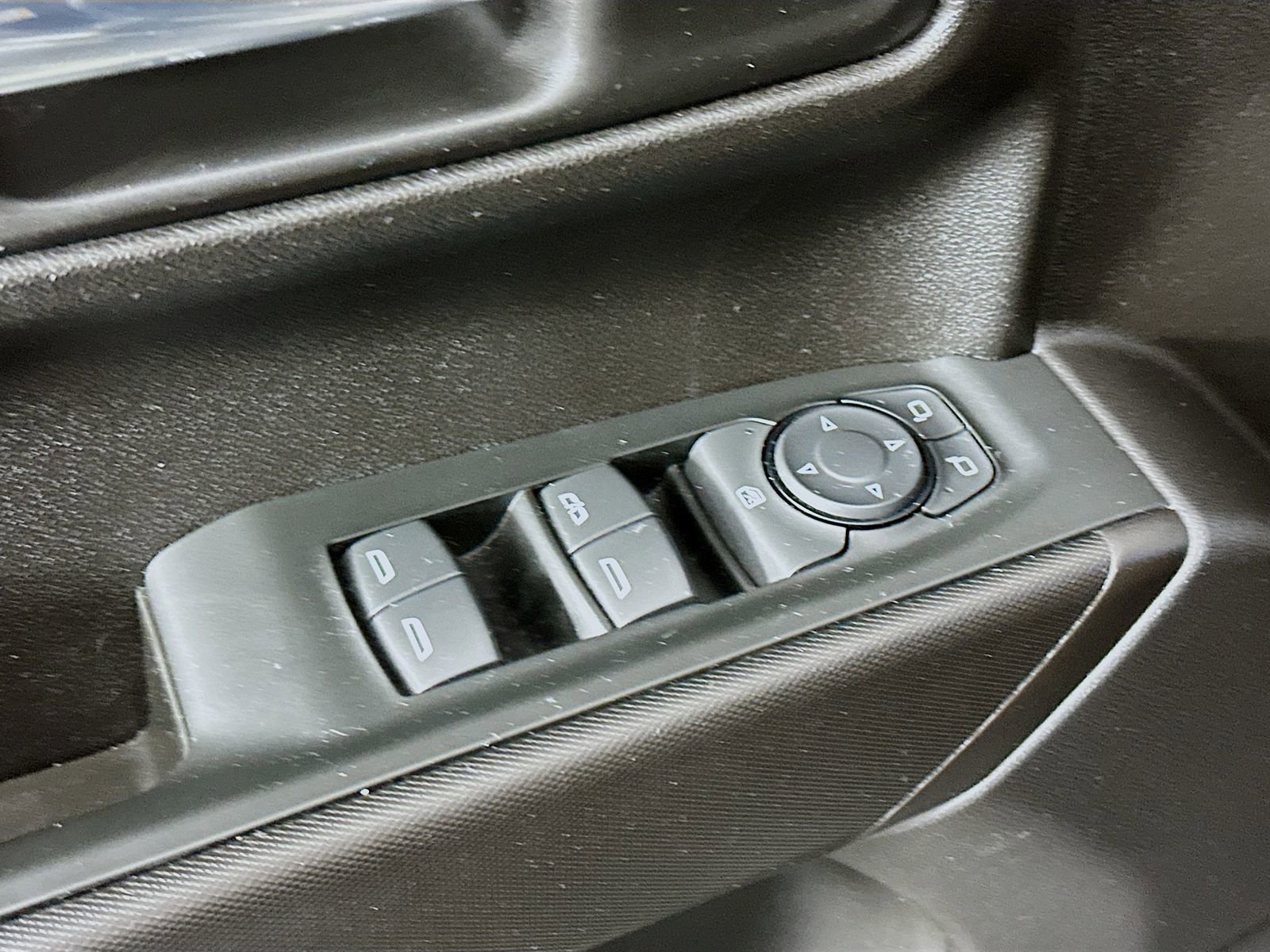 Used 2024 Chevrolet Silverado 1500 Custom image 19