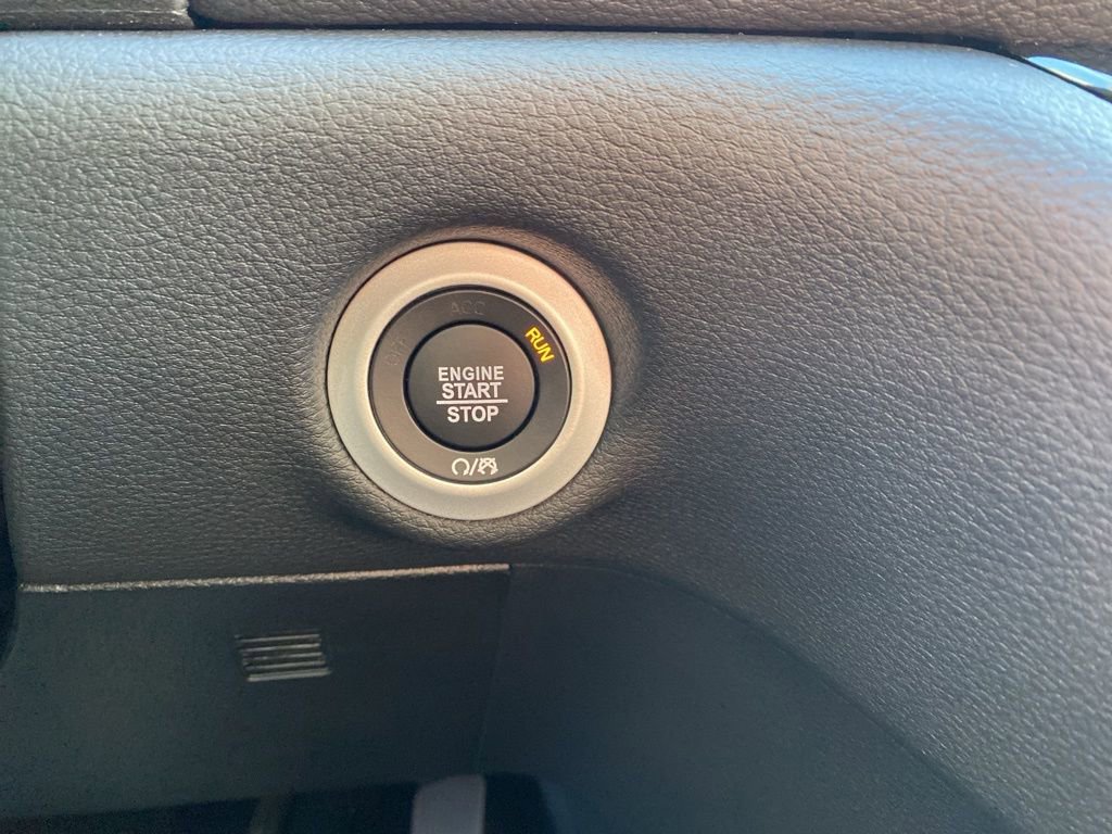 New 2026 Chrysler Pacifica Select image 24