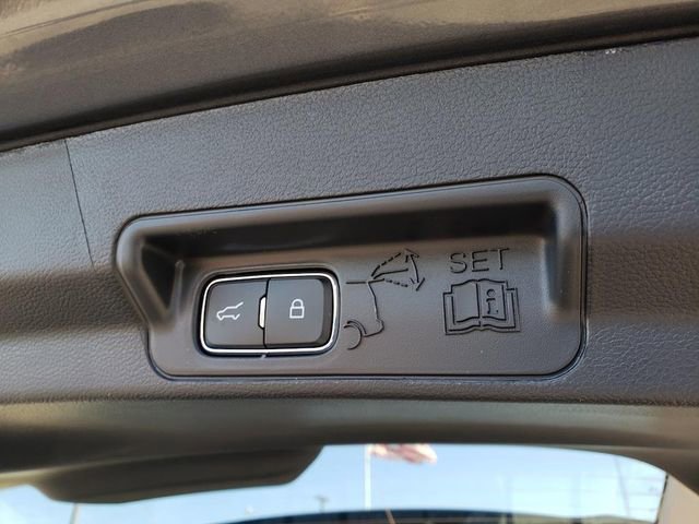 New 2026 Ford Explorer Platinum w/ LUX Leather Package image 9