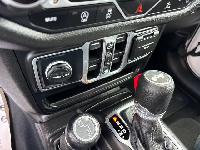 Used 2025 Jeep Wrangler Unlimited Sport AWD/4WD image 23