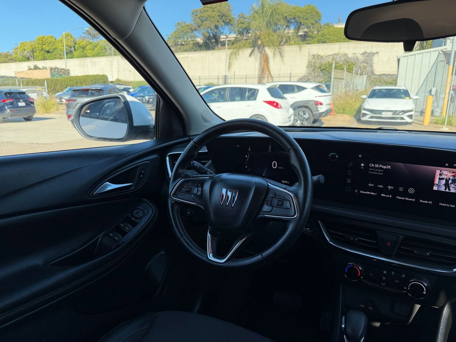 Used 2025 Buick Encore GX Preferred image 32