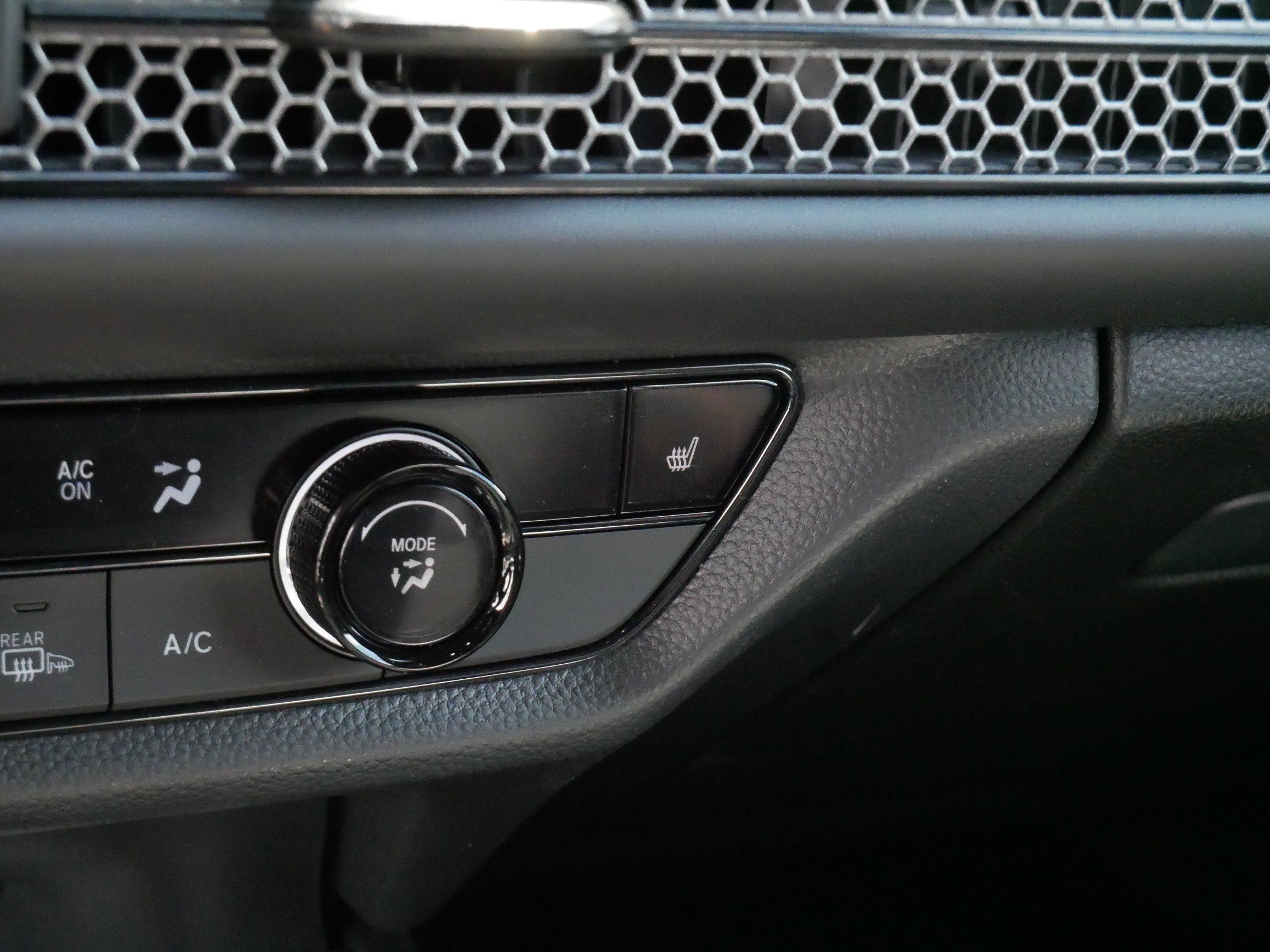 Certified 2026 Honda HR-V Sport image 29