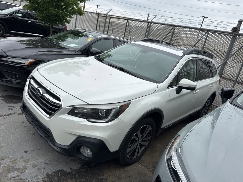 Used 2019 Subaru Outback 2.5i Limited AWD/4WD image 4