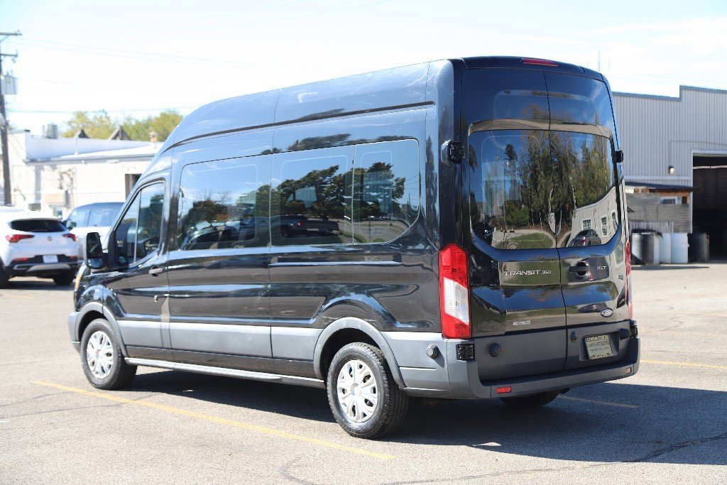 Used 2016 Ford Transit 350 XLT image 4
