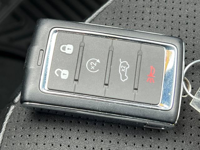 Used 2024 Jeep Grand Cherokee Altitude image 31