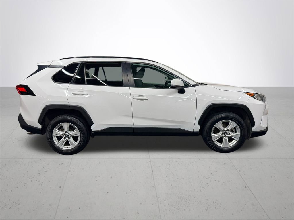 Used 2020 Toyota RAV4 XLE image 8