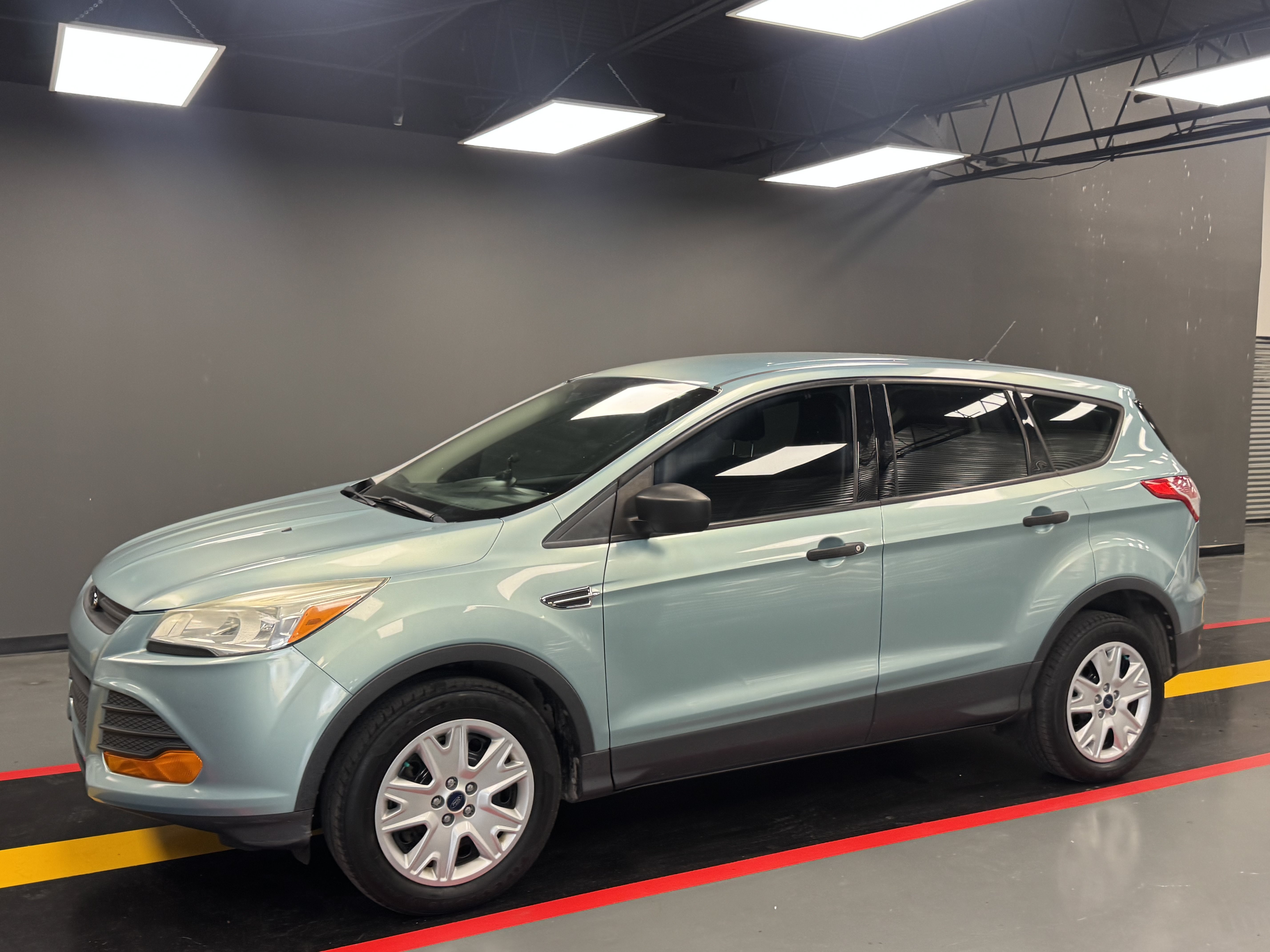 Used 2013 Ford Escape S FWD image 2