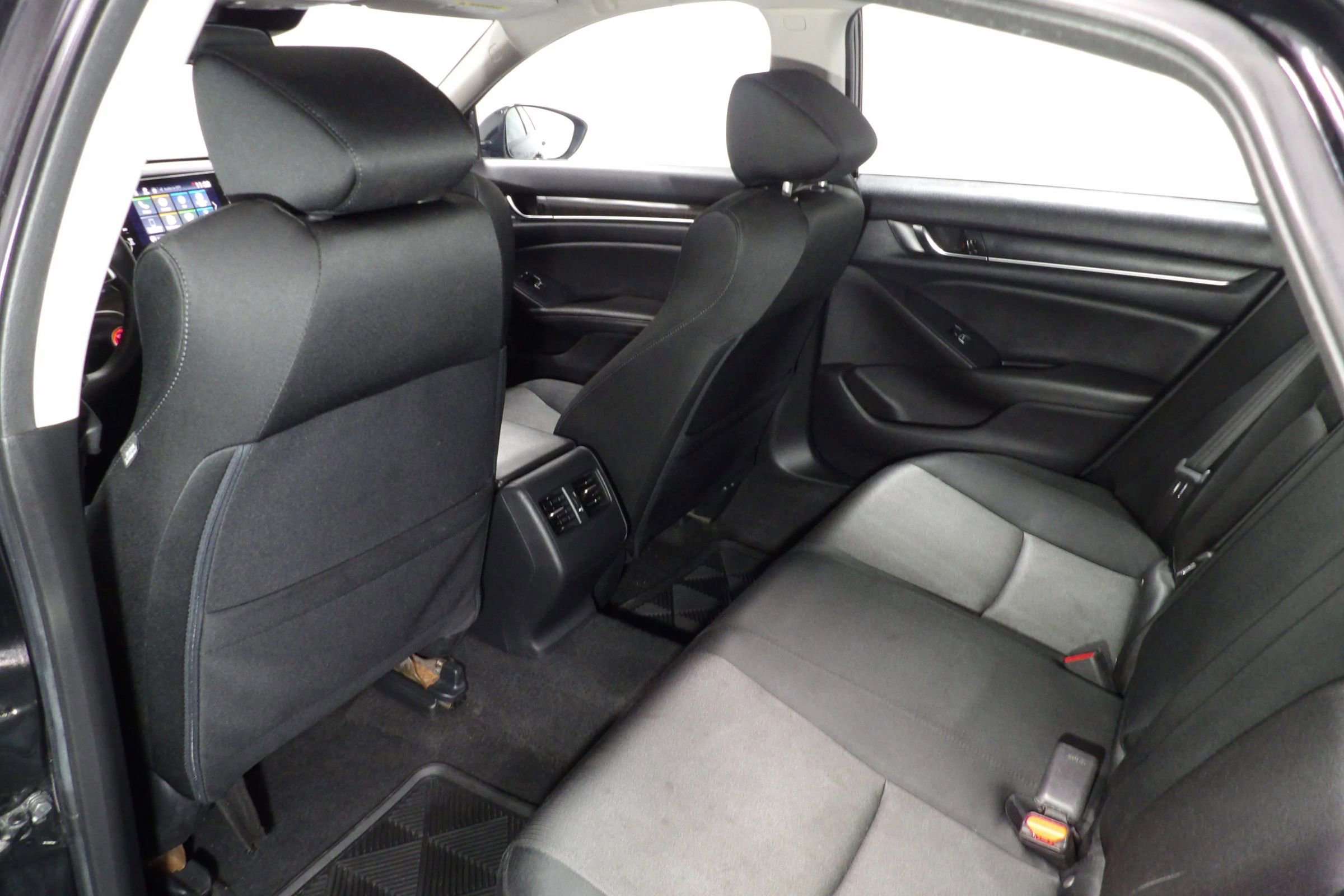 Used 2020 Honda Accord EX image 12