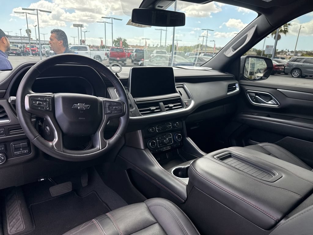 Used 2022 Chevrolet Tahoe RST w/ Luxury Package AWD/4WD image 19