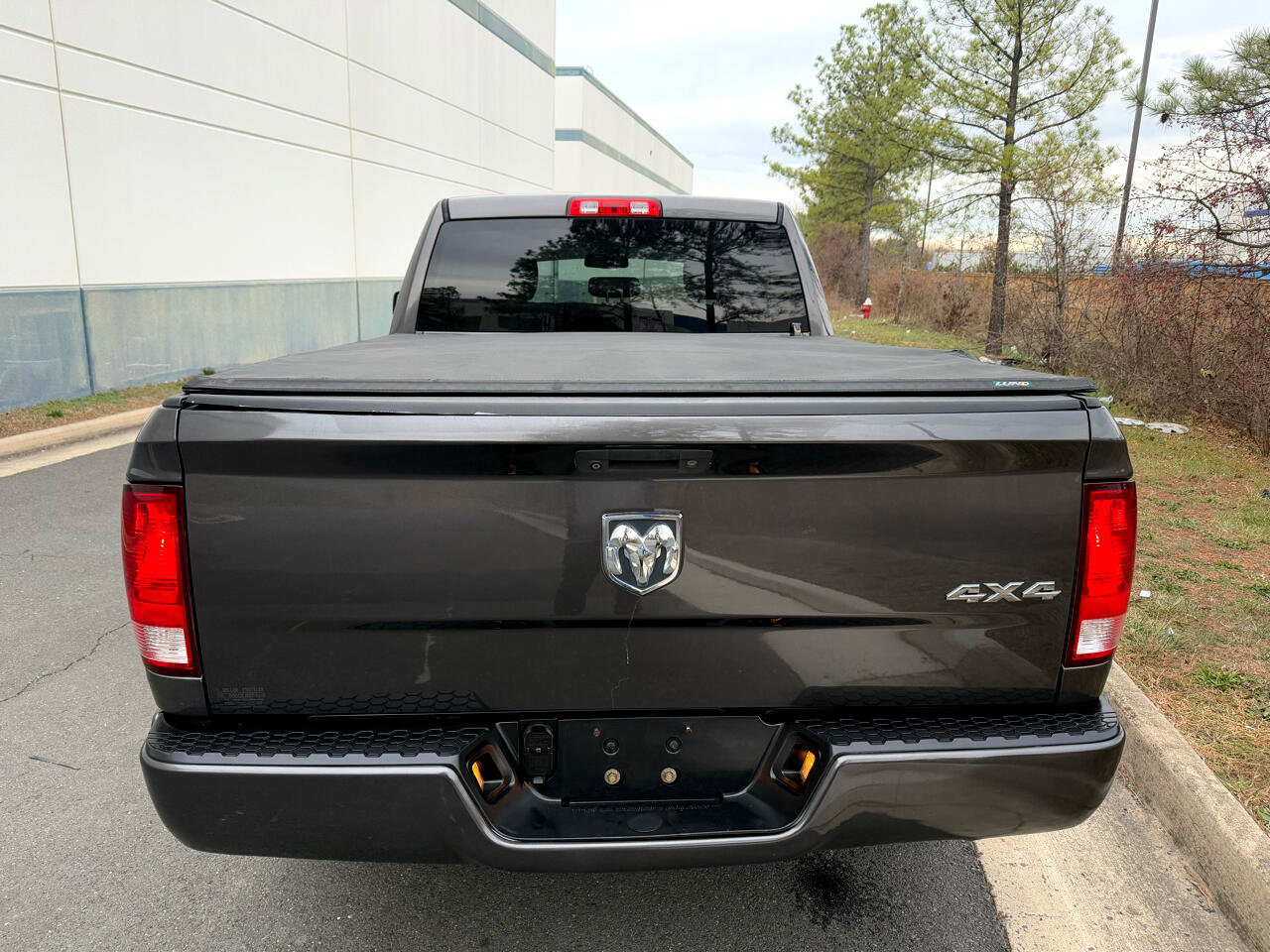 Used 2015 RAM 1500 Express image 10