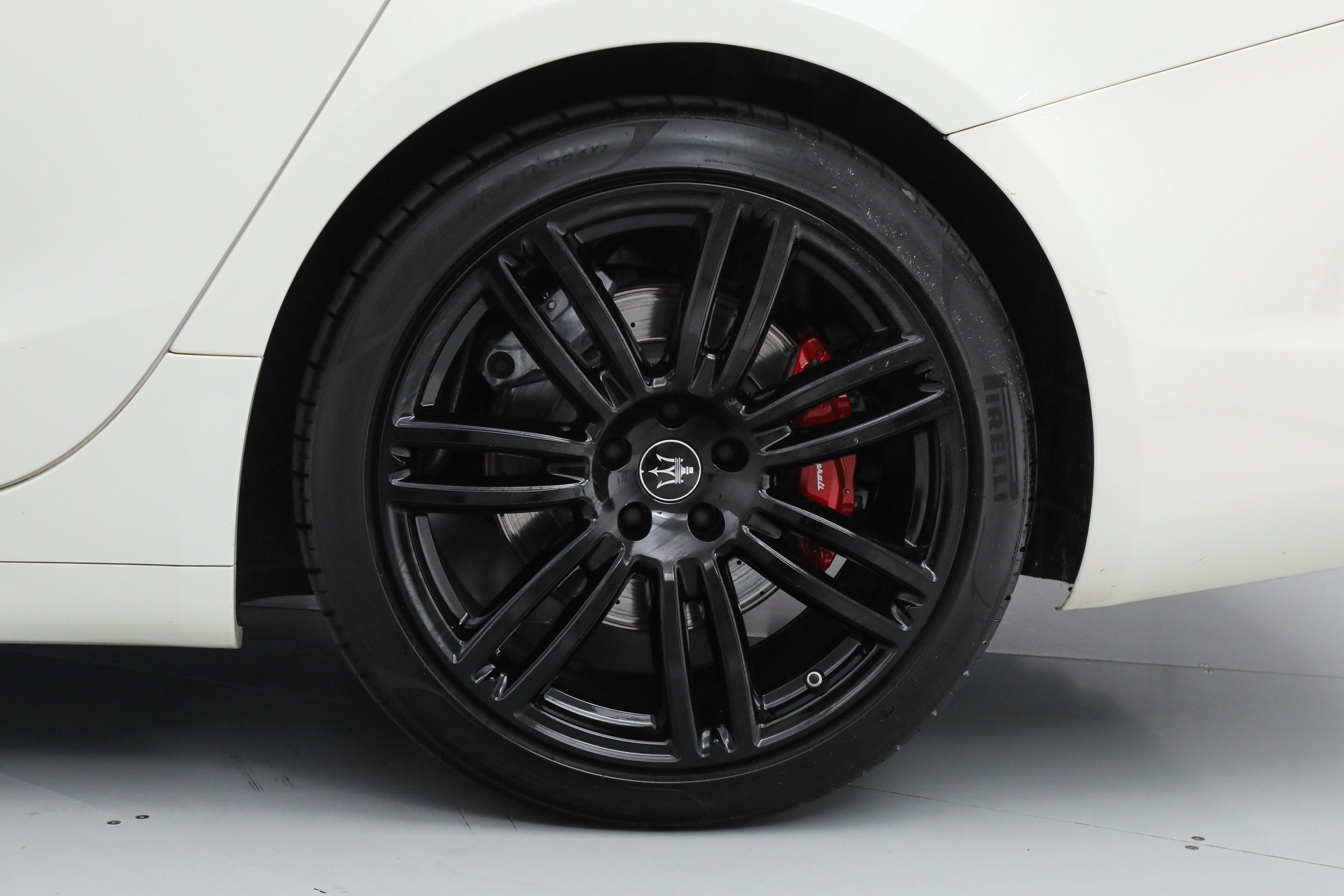 Certified 2023 Maserati Ghibli Modena RWD image 18