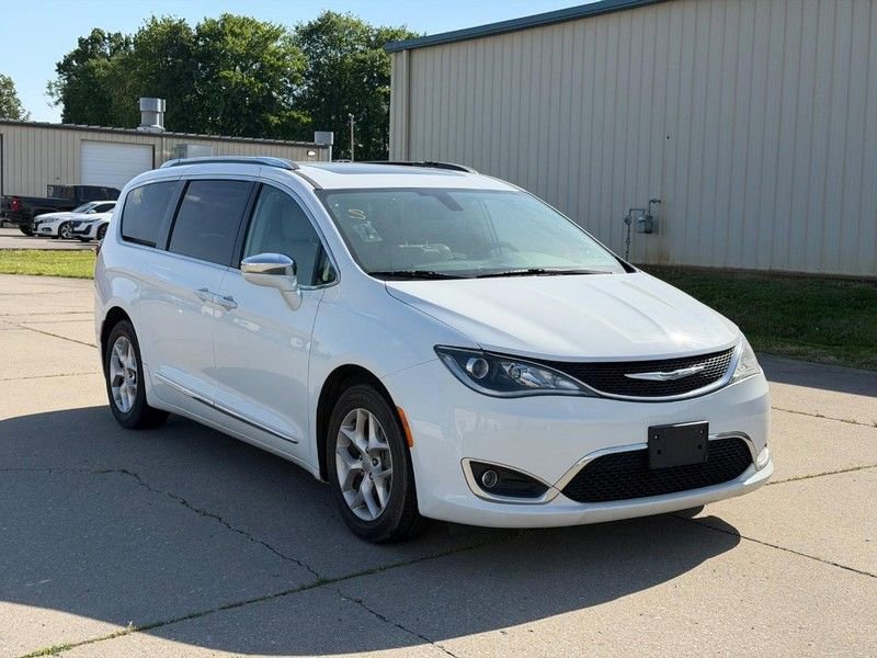 Used 2020 Chrysler Pacifica Limited