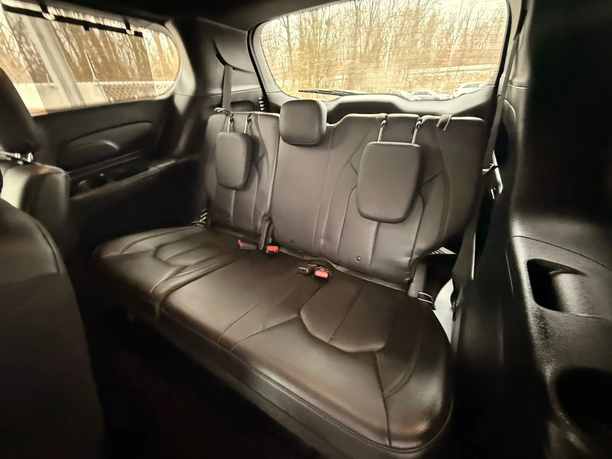 Used 2020 Chrysler Pacifica Touring-L image 19