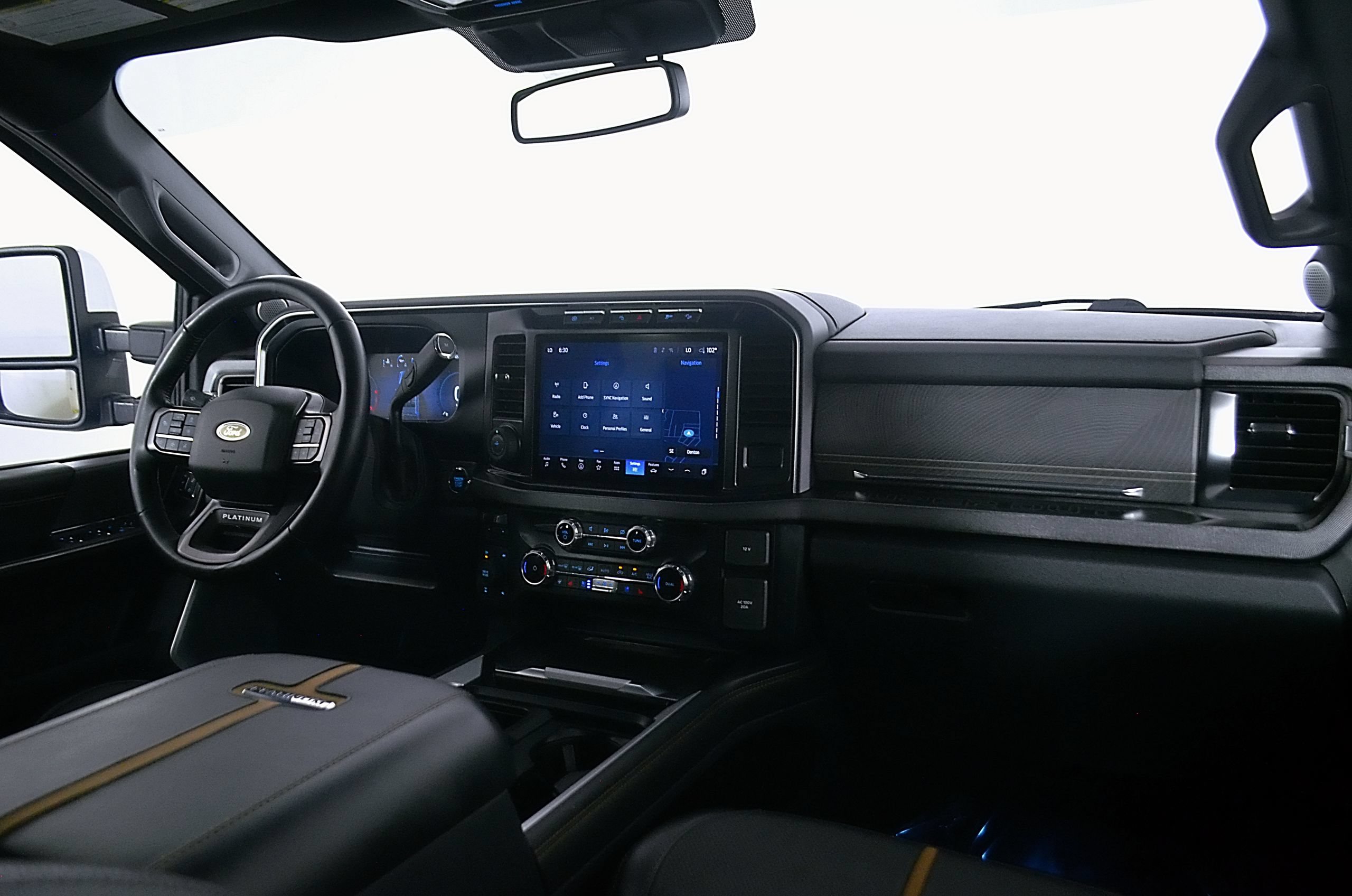 Used 2023 Ford F250 Platinum AWD/4WD image 22