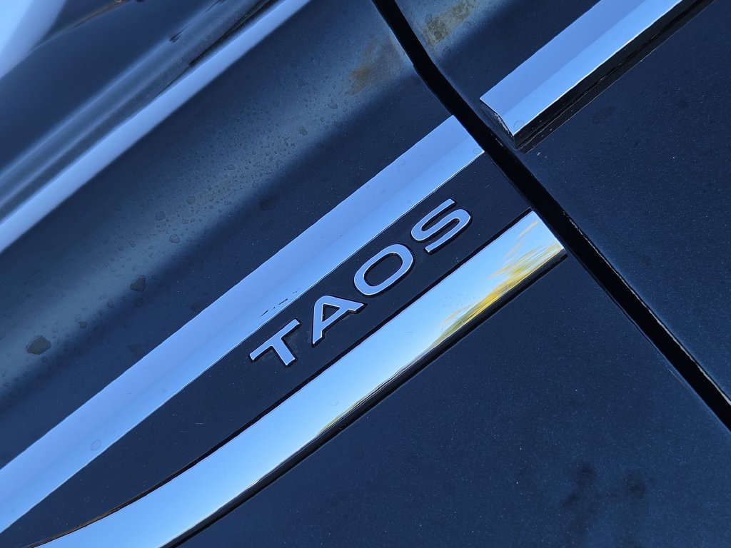 Used 2022 Volkswagen Taos S FWD image 9