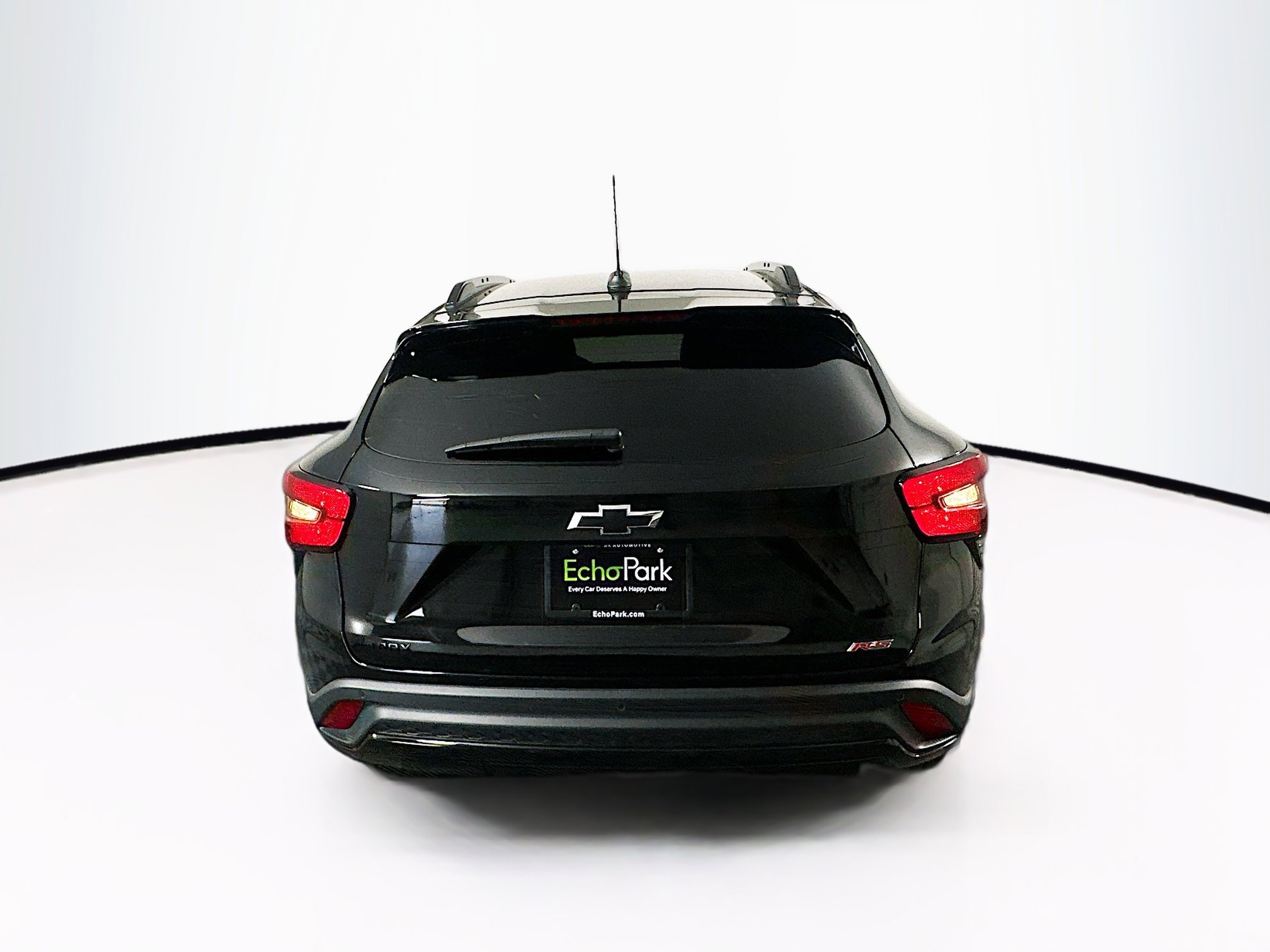 Used 2024 Chevrolet Trax RS w/ Sunroof Package image 7